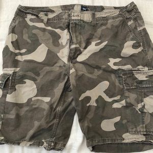 Gap Men’s Camo Shorts
